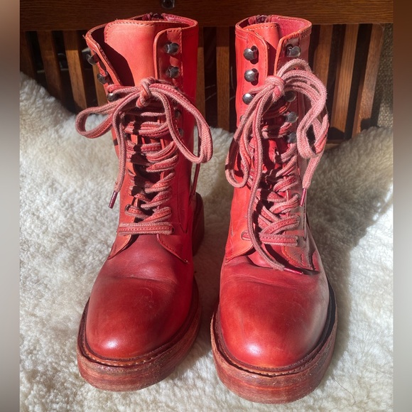 ❣️SOLD❣️Free People Santa Fe Distressed Combat Boot - Picture 5 of 15